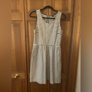 J. Crew Women's Sz 6 Preppy Coastal Cream/Ivory & Navy Striped Daybreak Dress